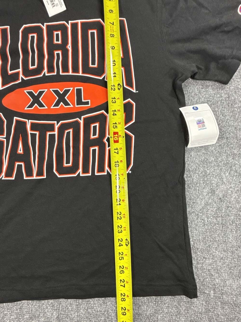 Champion Florida Gators NCAA Graphic Logo Crewneck T-Shirt Medium NWT - Picture 10 of 11